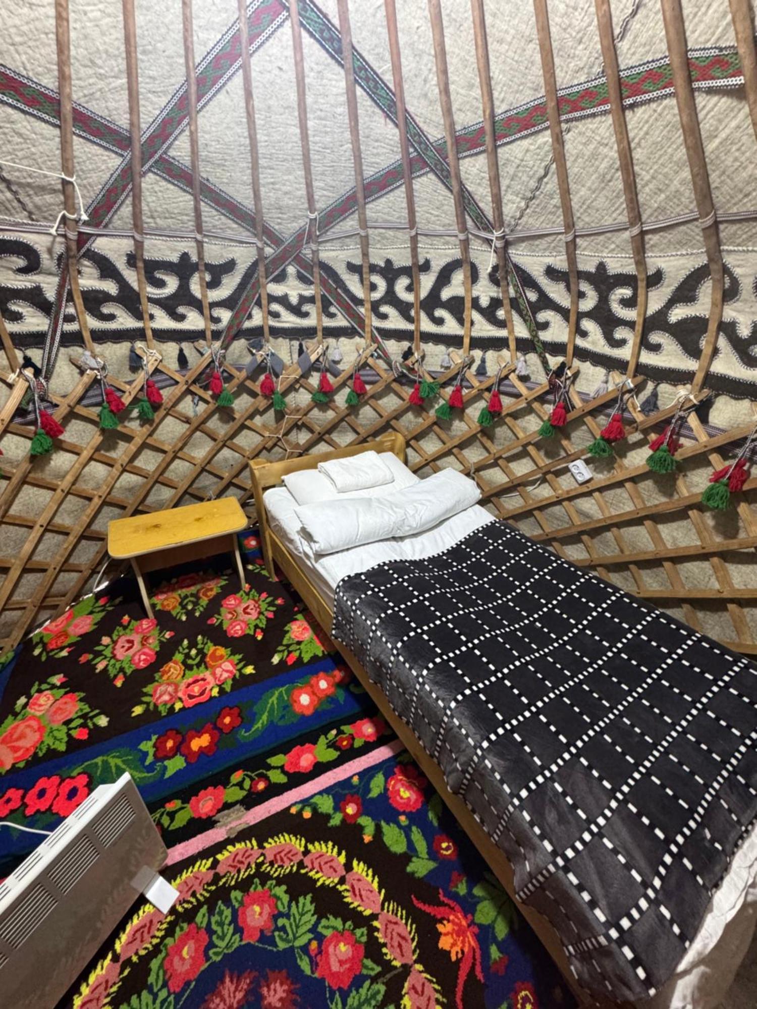 Bokonbayevo Bosogo Yurt Camp酒店 外观 照片