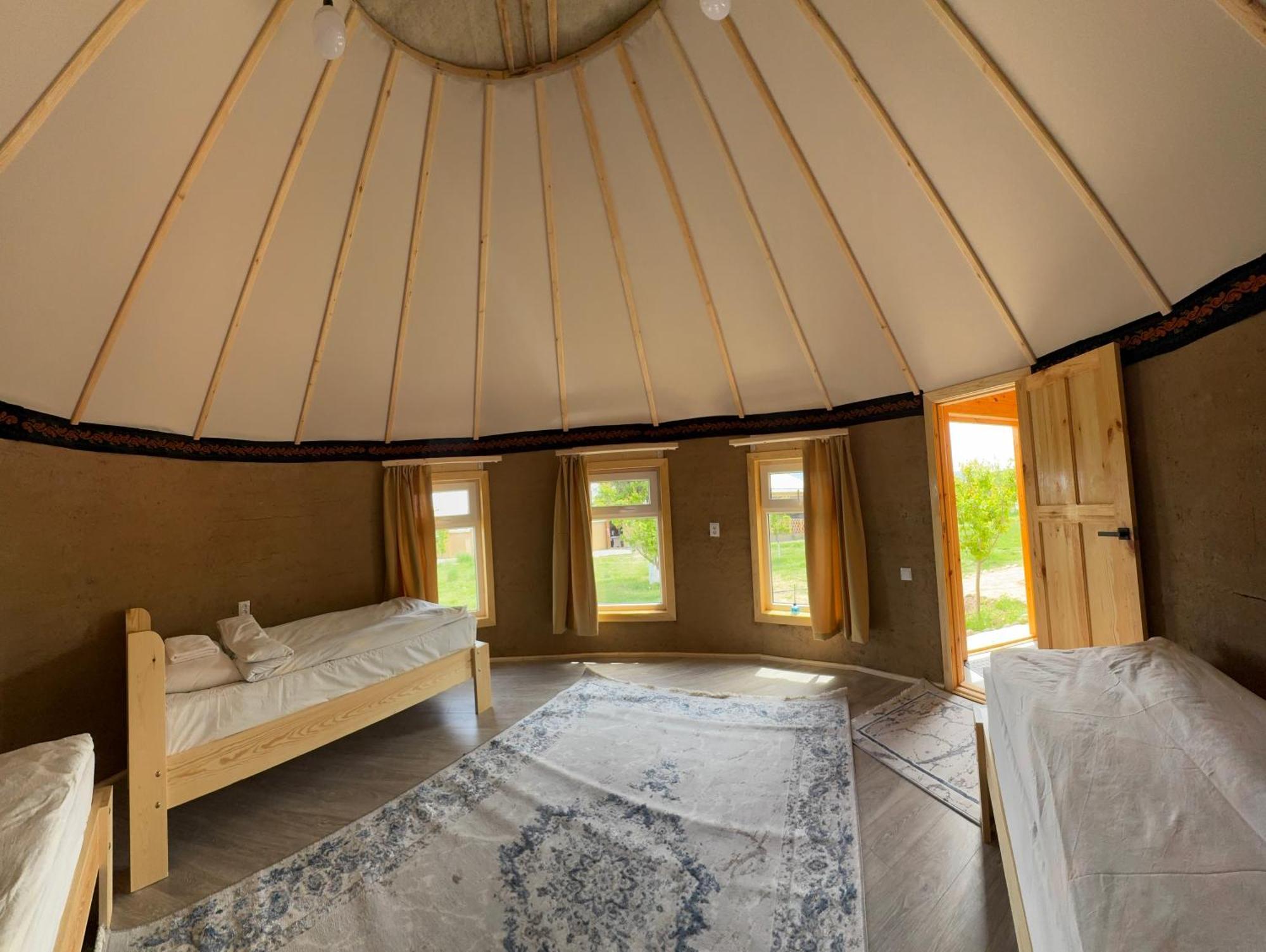Bokonbayevo Bosogo Yurt Camp酒店 外观 照片