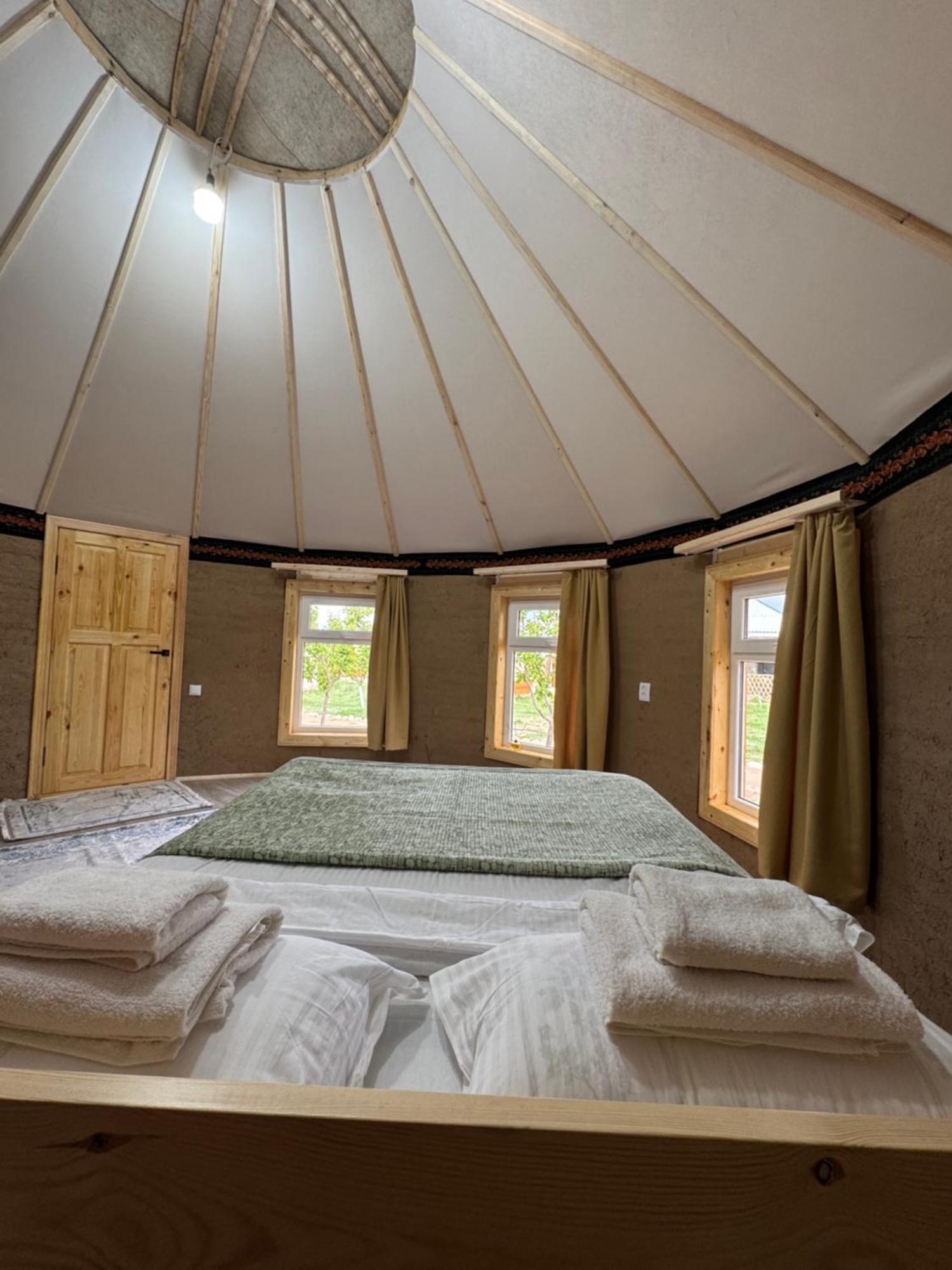 Bokonbayevo Bosogo Yurt Camp酒店 外观 照片