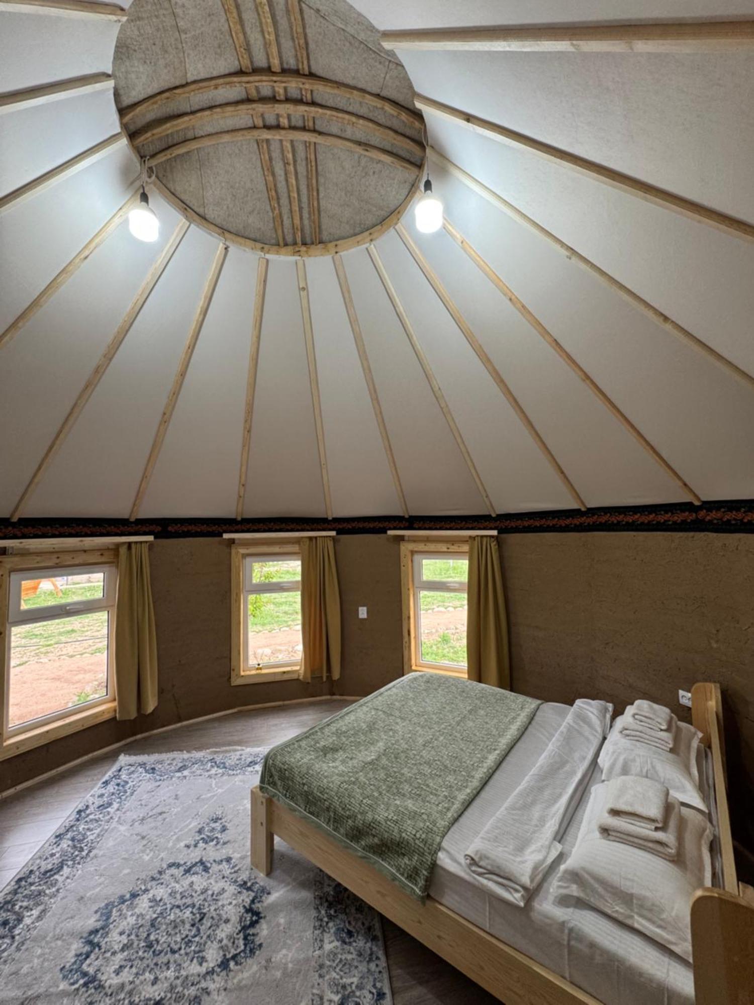 Bokonbayevo Bosogo Yurt Camp酒店 外观 照片